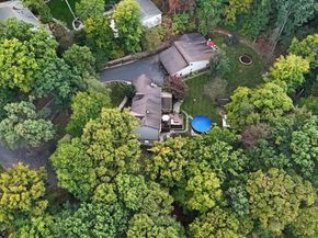 80 High Point W, Huntingdon Valley PA 19006