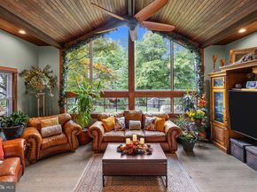 80 High Point W, Huntingdon Valley PA 19006