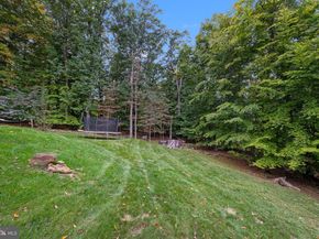 80 High Point W, Huntingdon Valley PA 19006