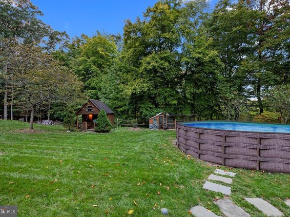 80 High Point W, Huntingdon Valley PA 19006