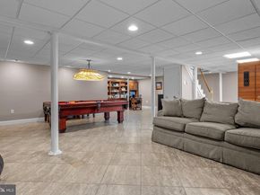 80 High Point W, Huntingdon Valley PA 19006