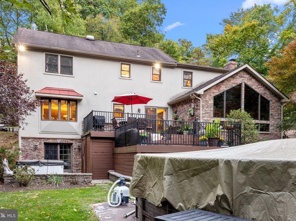 80 High Point W, Huntingdon Valley PA 19006