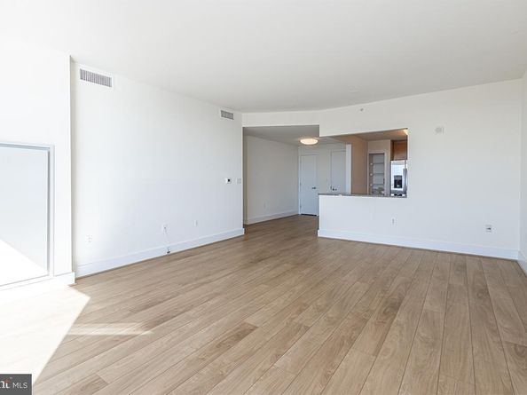 717 S Chris Columbus Boulevard 1210, Philadelphia PA 19147