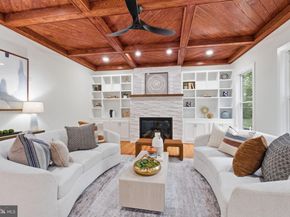 7631 Lisle Avenue, Falls Church VA 22043