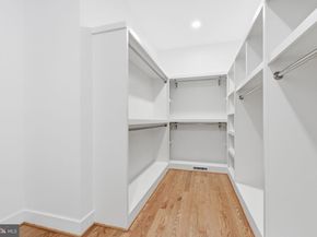 7631 Lisle Avenue, Falls Church VA 22043