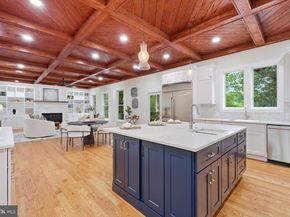 7631 Lisle Avenue, Falls Church VA 22043