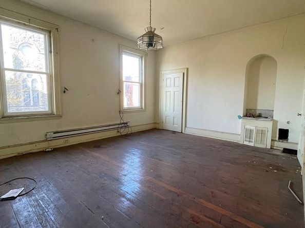 1225 N 6TH Street, Philadelphia PA 19122
