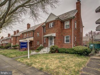 1323 Tewkesbury Place NW