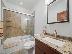 30 Half Moon Isle, Jersey City NJ 07305-5408