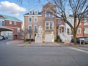 30 Half Moon Isle, Jersey City NJ 07305-5408