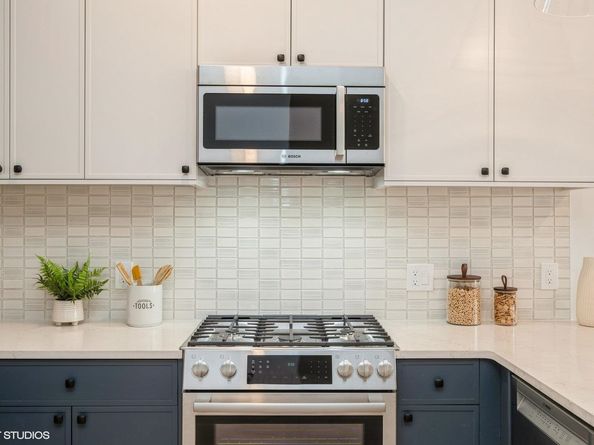 425 3rd St 219, Jersey City NJ 07302