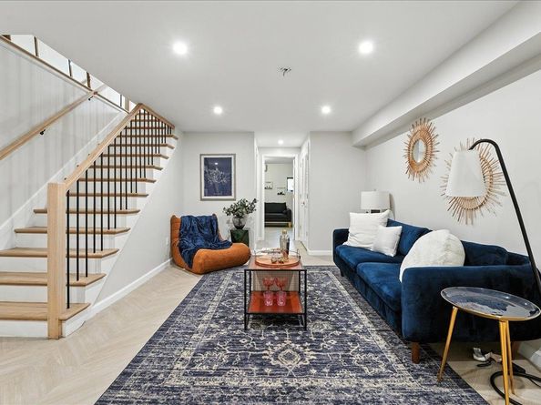 366 7th St 1, Jersey City NJ 07302