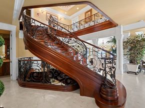 32 Benmore Terrace, Bayonne NJ 07002