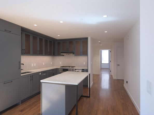 2 Shore Lane 412, Jersey City NJ 07310