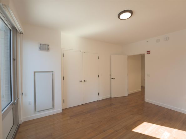 2 Shore Lane 412, Jersey City NJ 07310