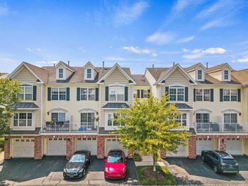 32 Marina Dr