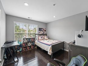 32 Marina Dr, Bayonne NJ 07002