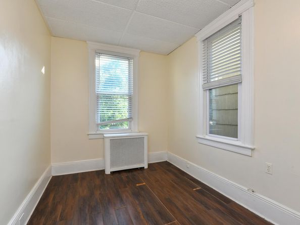 426 Hancock Pl, Fairview NJ 07022