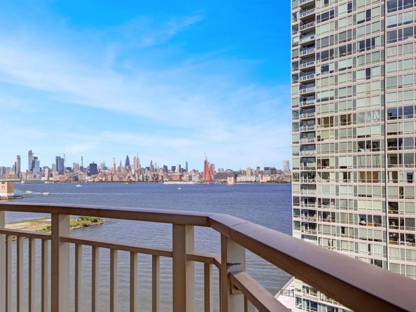 20 2nd St 1909, Jersey City NJ 07302