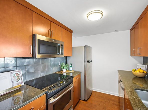 20 2nd St 1909, Jersey City NJ 07302