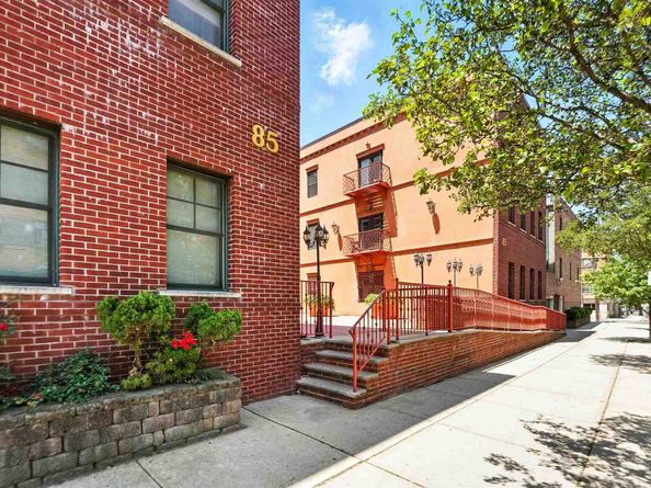 85 Broadway 1E, Jersey City NJ 07306