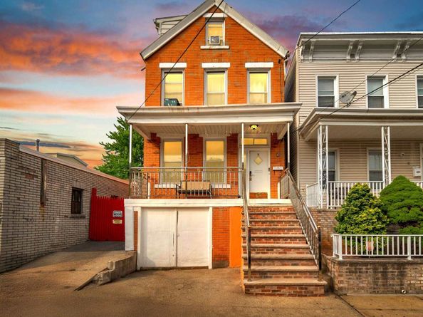 9 East 15th St, Bayonne NJ 07002