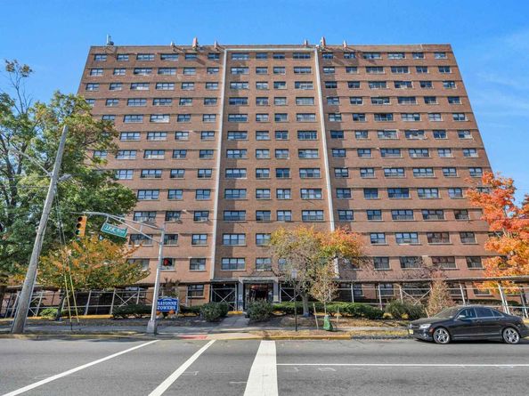 1225 Kennedy Blvd 1F, Bayonne NJ 07002