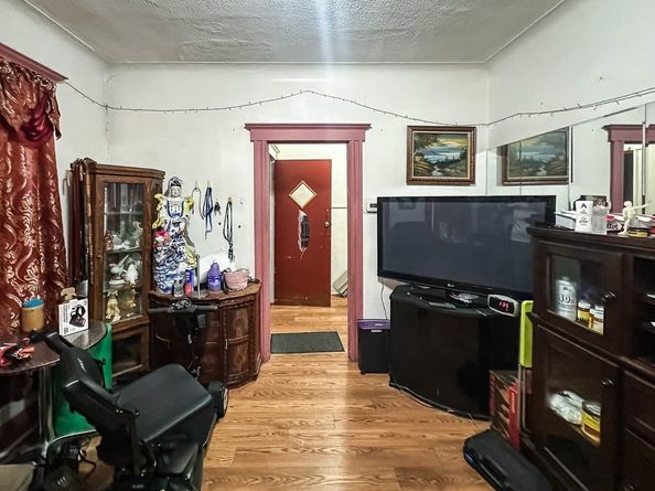 92 Mallory Ave, Jersey City NJ 07304
