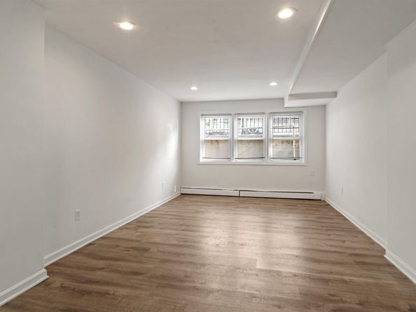 154 Bowers St B, Jersey City NJ 07307-2924