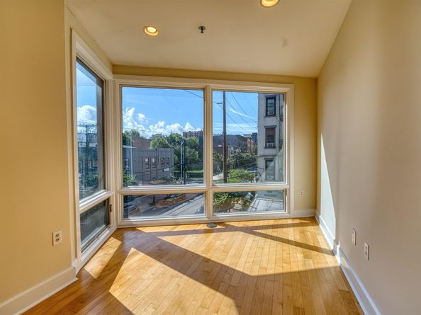 108 Jackson St 3A, Hoboken NJ 07030