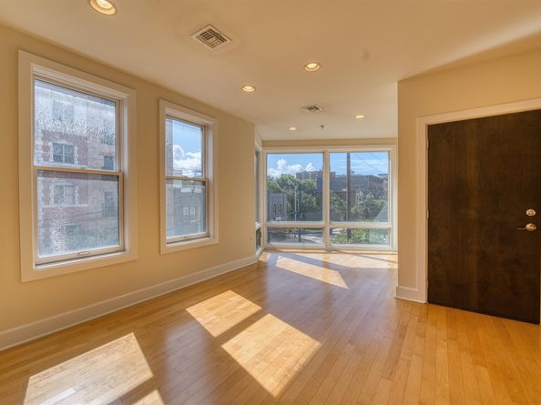 108 Jackson St 3A, Hoboken NJ 07030