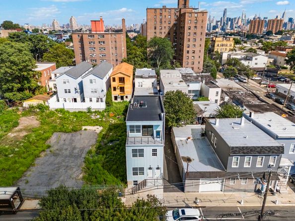 6208 Jefferson St 2, West New York NJ 07093
