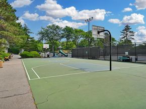 395 Whimbrel Lane 395, Secaucus NJ 07094