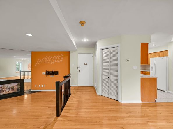 395 Whimbrel Lane 395, Secaucus NJ 07094