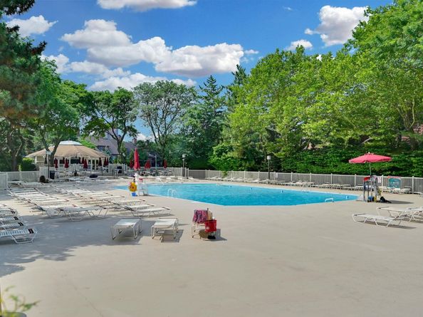395 Whimbrel Lane 395, Secaucus NJ 07094
