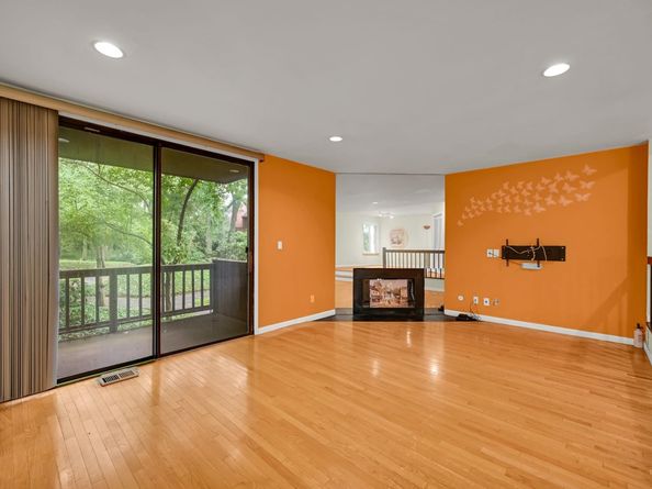 395 Whimbrel Lane 395, Secaucus NJ 07094