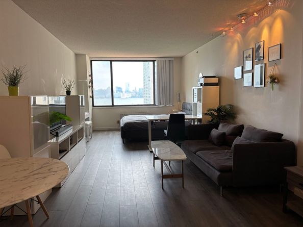 45 River Dr South 1101, Jersey City NJ 07310