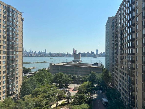 45 River Dr South 1101, Jersey City NJ 07310