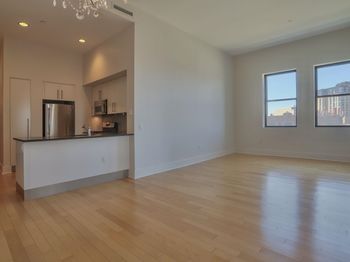 4 Beacon Way