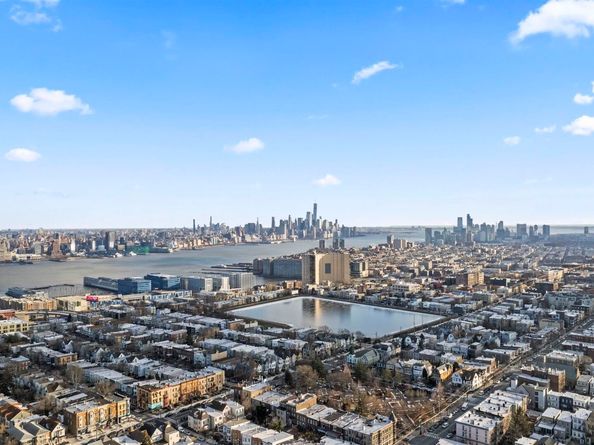 4 Beacon Way 302, Jersey City NJ 07304