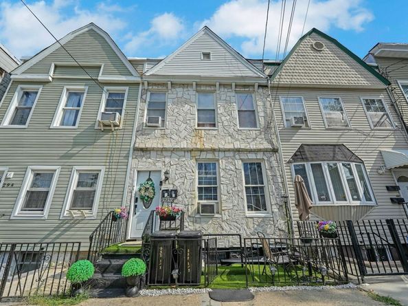 292A Virginia Ave, Jersey City NJ 07304