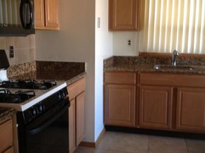12 Packard St, Bayonne NJ 07002