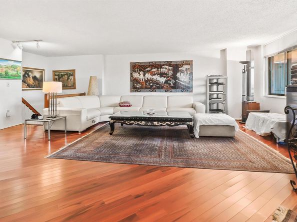 401 Harmon Cove Tower 401, Secaucus NJ 07094