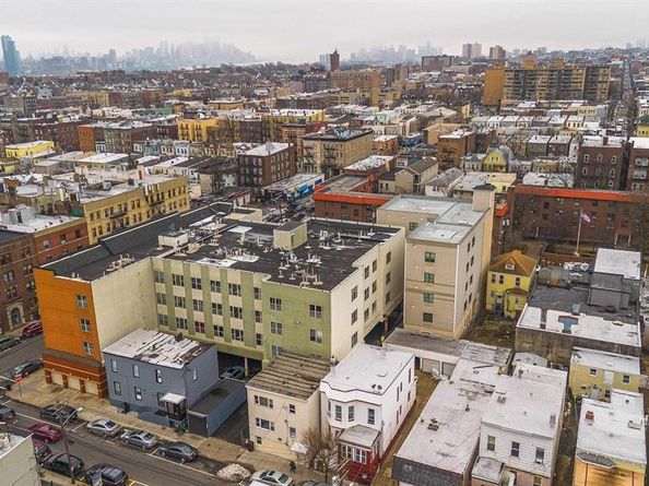 413 51st St, West New York NJ 07093
