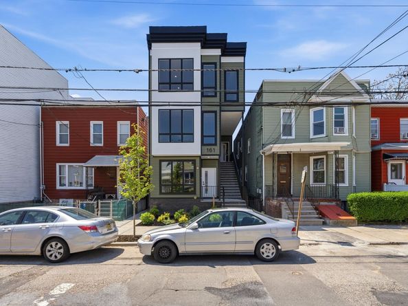 161 Woodlawn Ave 1, Jersey City NJ 07305