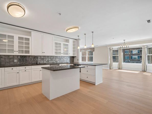 20 Avenue At Port Imperial 233/ 235, West New York NJ 07093