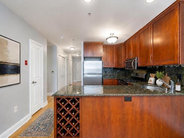 99 Montgomery St 3C, Jersey City NJ 07302
