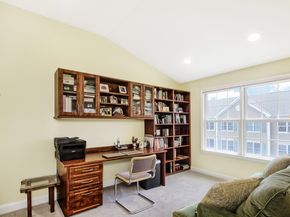 377 Kingston Ct, West New York NJ 07093