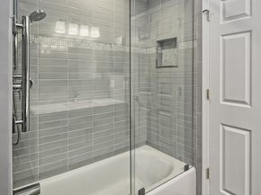377 Kingston Ct, West New York NJ 07093