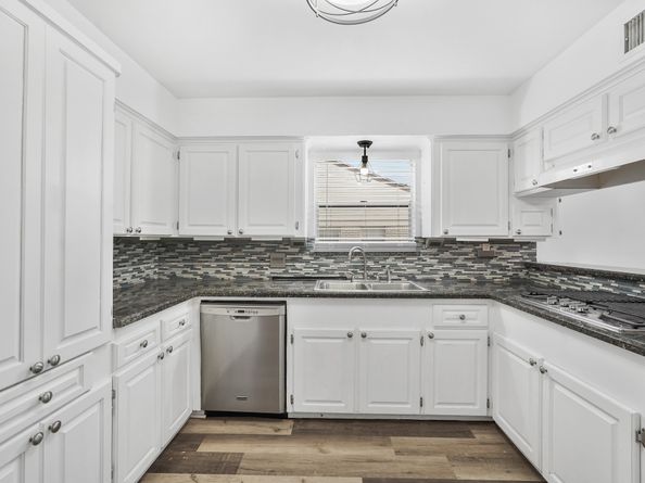 5127 W Bellfort Avenue, Houston TX 77035